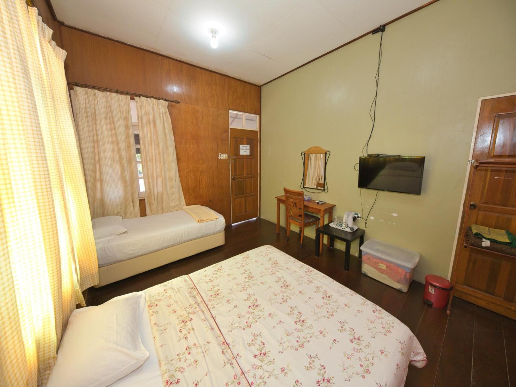 Oyo 90968 Teratak Samuderakita, Chalet & Guesthouse Kampong Gong Badak Exterior photo
